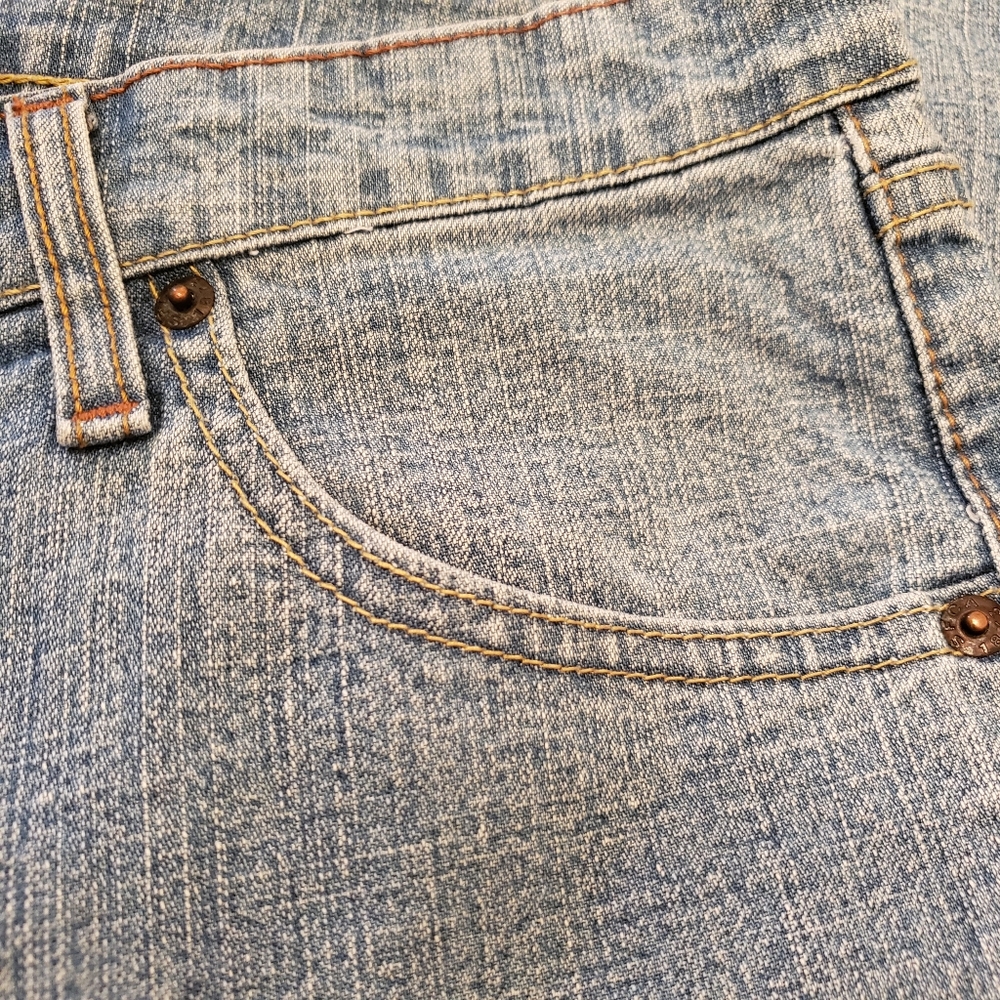 Levi Jean's | Size 18 - Picture 6 of 12